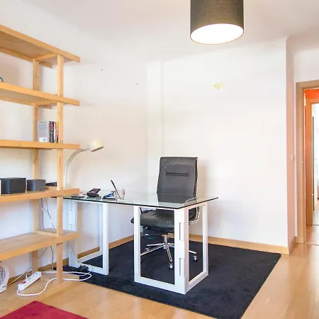 Lisboner Great Family Apt With Garage