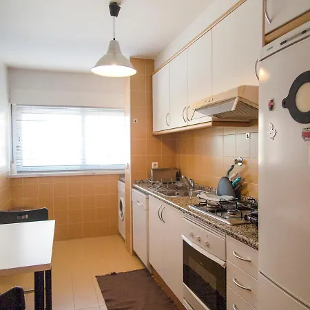 Lisboner Great Family Apt With Garage * Lisboa