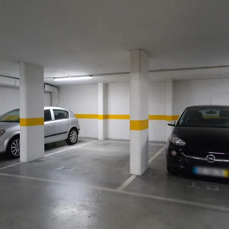 Lisboner Great Family Apt With Garage Lejlighed *